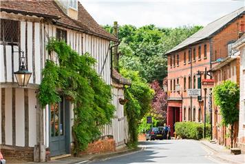 Save the Dates - Luxury Suffolk Bunkhouse with Bike Hire